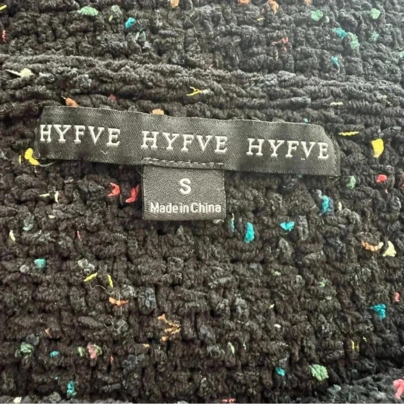 Hyfve Women’s Sweater Sz Small $5 - Picture 3 of 5